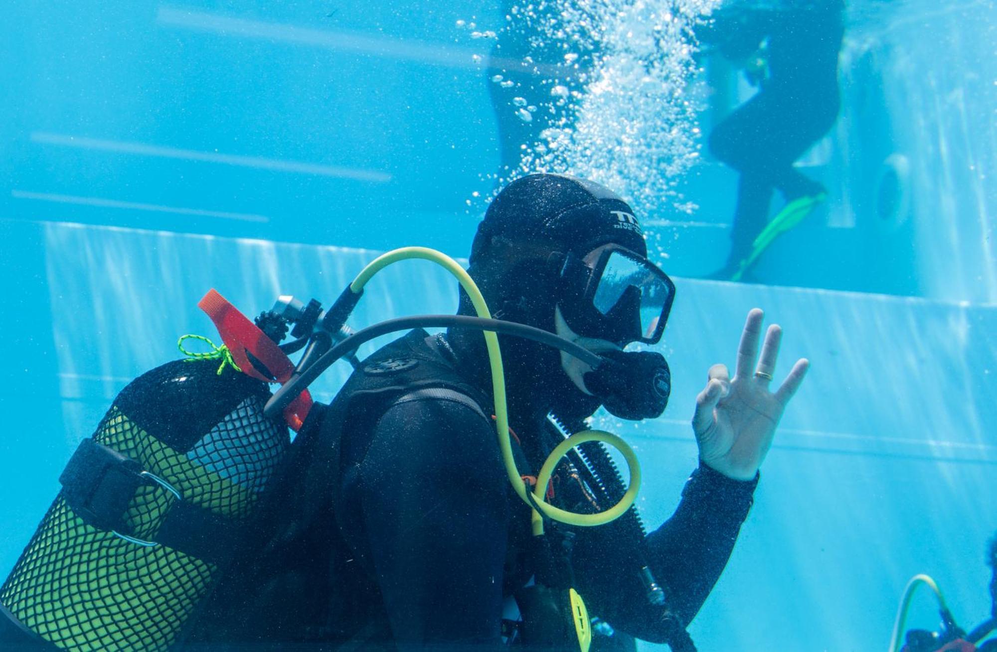 Santa Cruz Dive House Padi Dive Resort Silveira  ภายนอก รูปภาพ